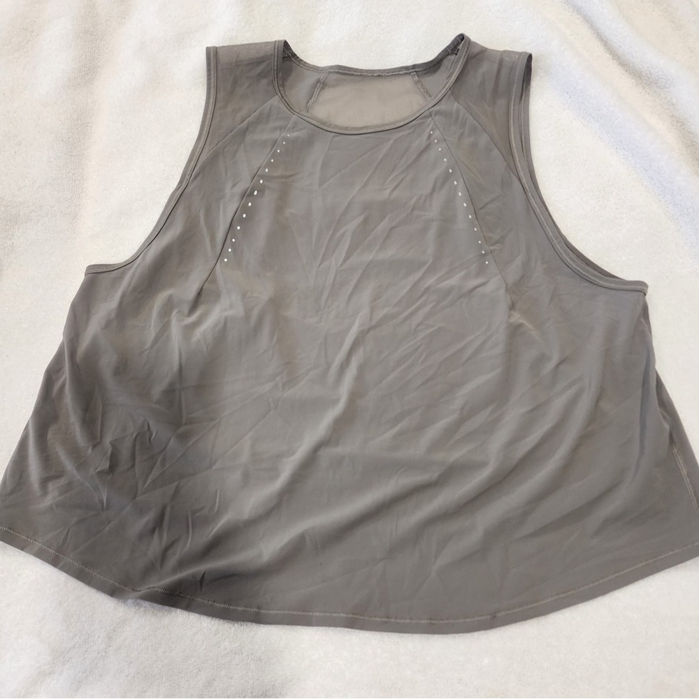 Lululemon Women's Gray Sleeveless Top - Picture 2 of 7